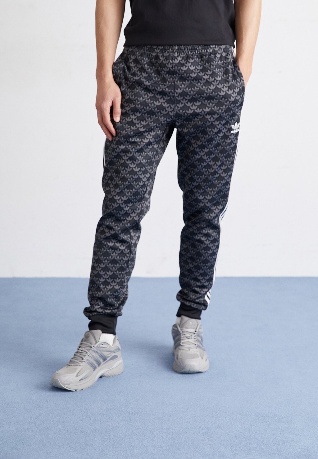 

Спортивные брюки Mono adidas Originals, черный