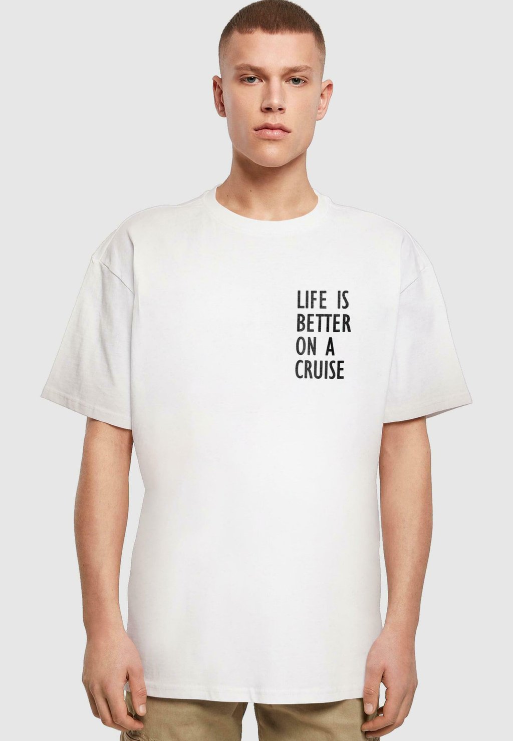 

Футболка с принтом LIFE IS BETTER HEAVY OVERSIZED Merchcode, цвет white