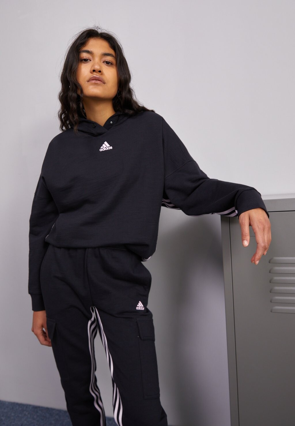 

Толстовка Adidas Dance, черный / прозрачно-розовый, Черный;серый