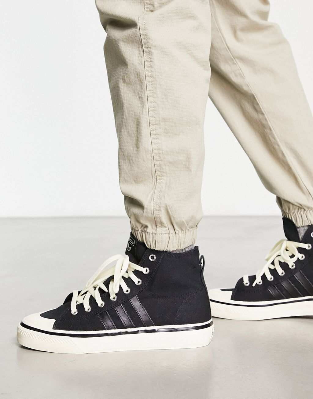 

Черные высокие кроссовки adidas Originals Nizza RF 74, Черный