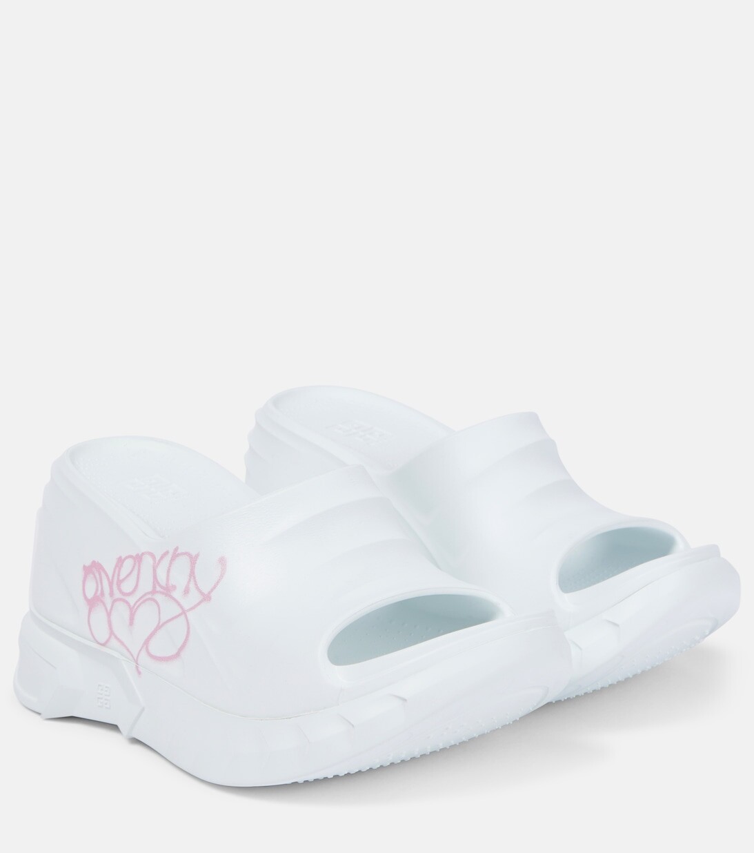 

Босоножки на танкетке Marshmallow из коллаборации с Chito Givenchy, белый