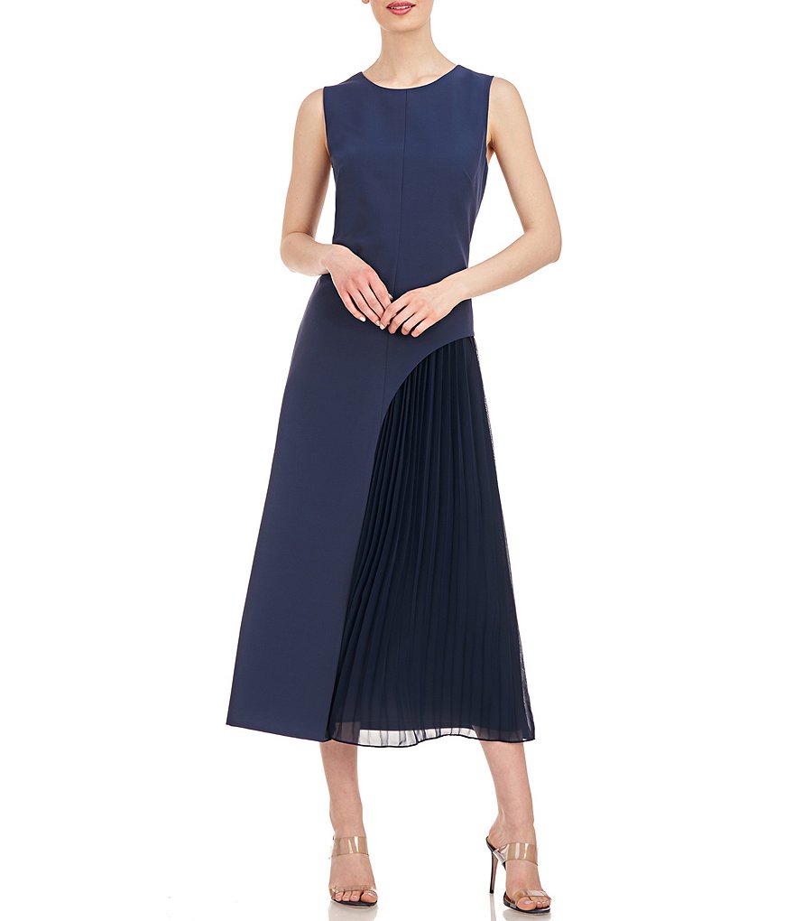 Платье миди без рукавов из эластичного крепа Kay Unger с украшенным вырезом и плиссированной шифоновой нижней юбкой, синий