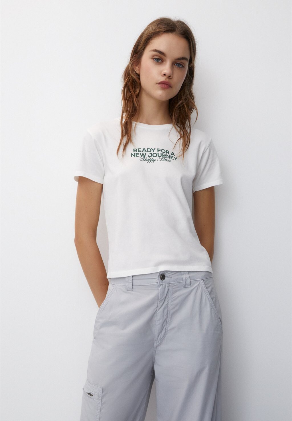 

Футболка с принтом With Contrasting Slogan PULL&BEAR, белый