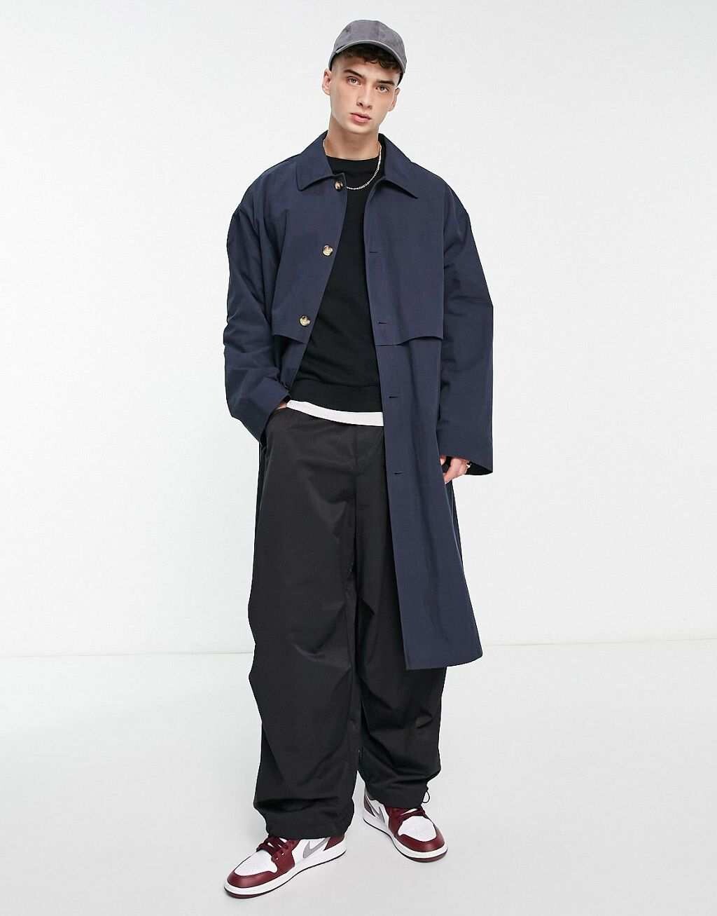 

Темно-синий оверсайз-тренч ASOS DESIGN