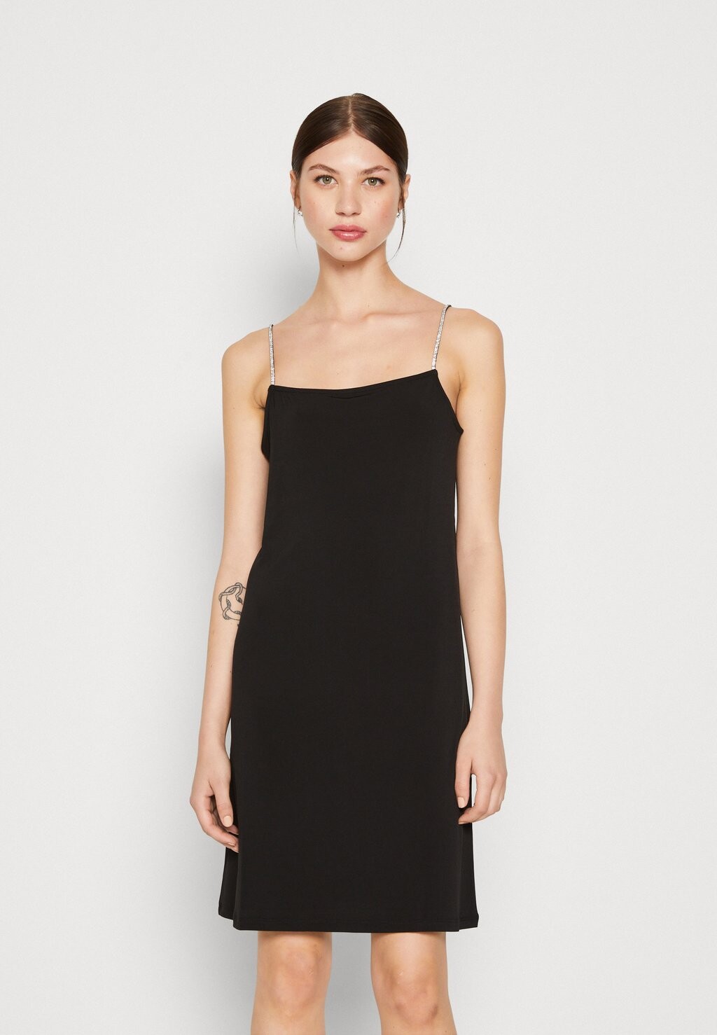 

Коктейльное/праздничное платье PCSILJE STRAP DRESS Pieces, черный