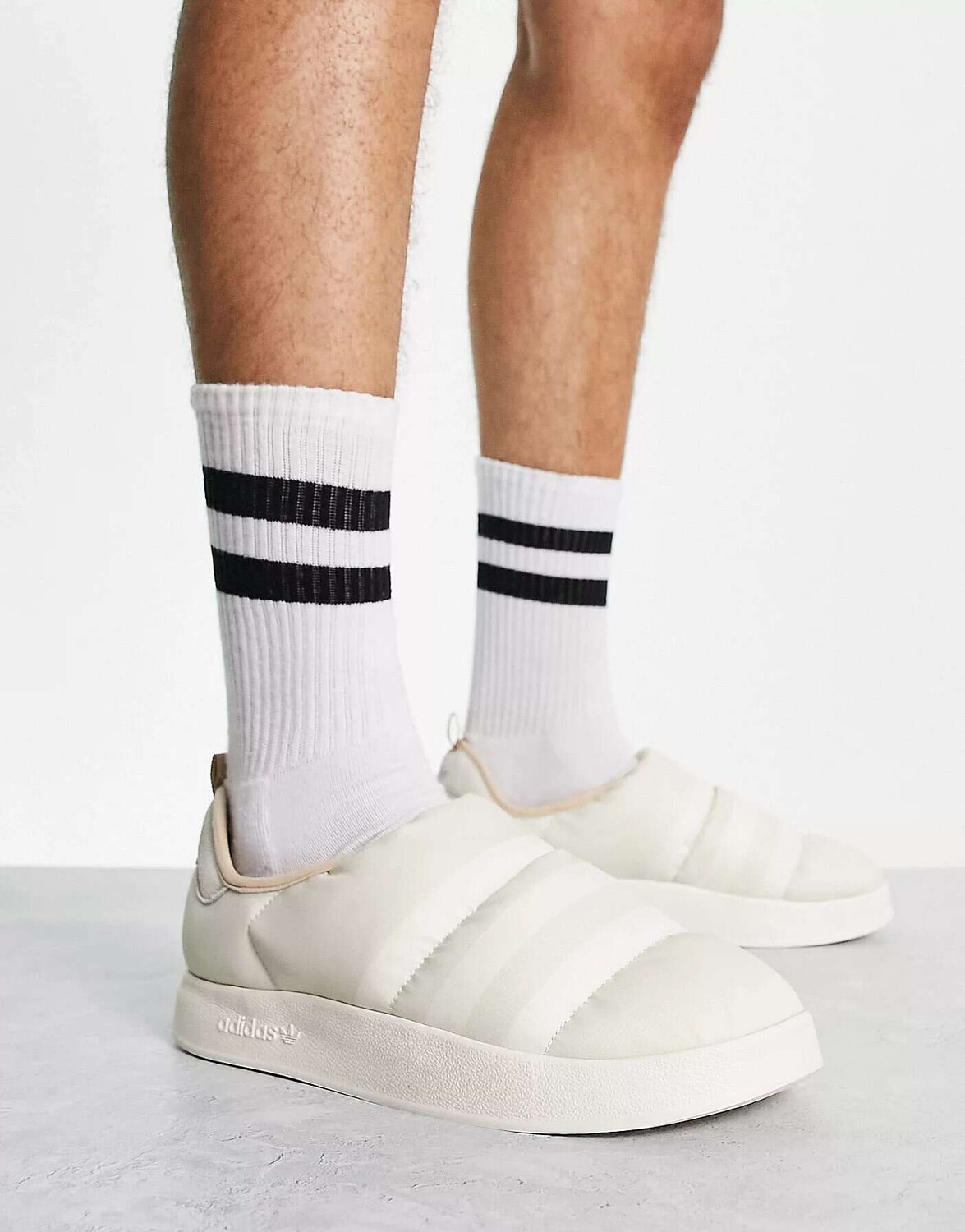 

Светло-серые туфли adidas Originals Puffylette