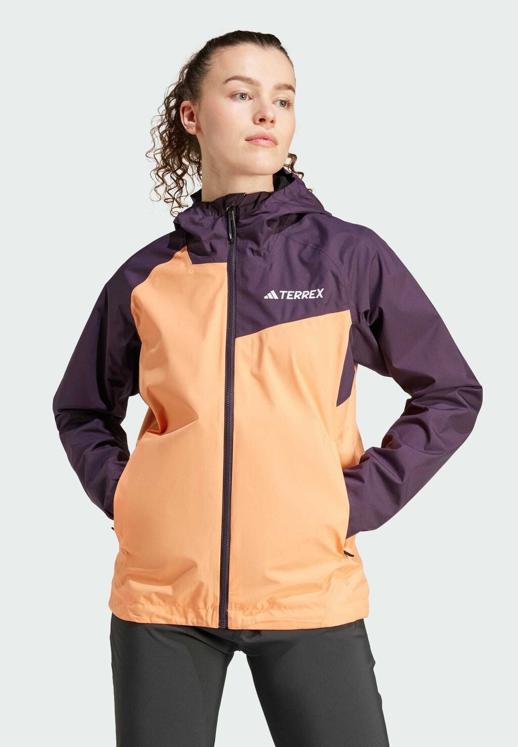 

Куртка Hardshell MULTI Adidas Terrex, цвет amber tint aurora black