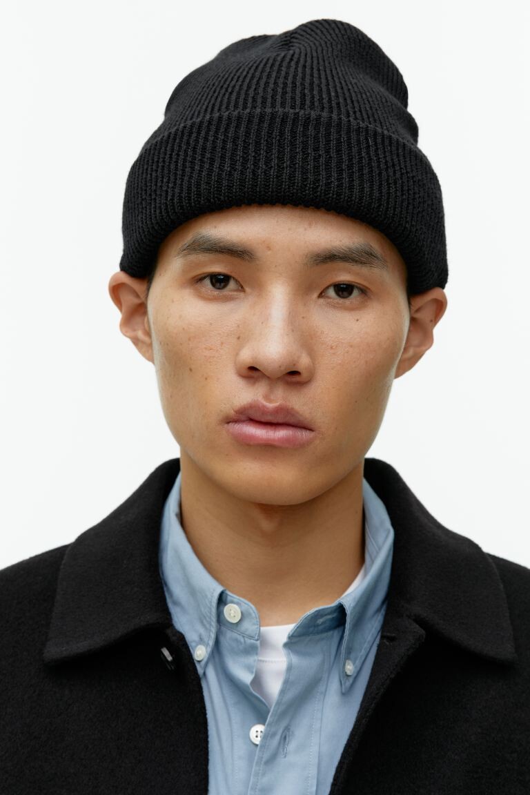 

Ребристая шапка H&M, черный