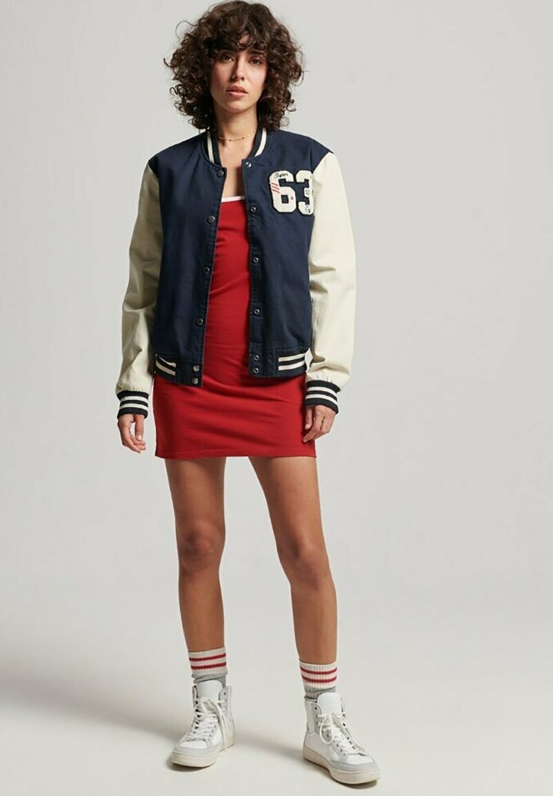 

Джинсовая куртка Superdry VINTAGE VARSITY, цвет eclipse navy oatmeal