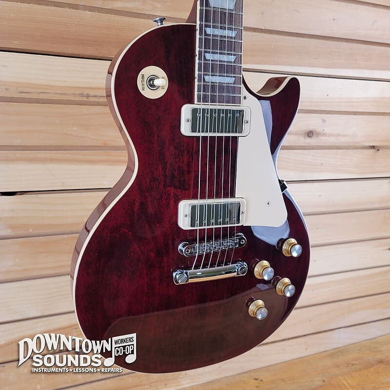 

Электрогитара Gibson Les Paul 70s Deluxe w/ Hard Case - Wine Red