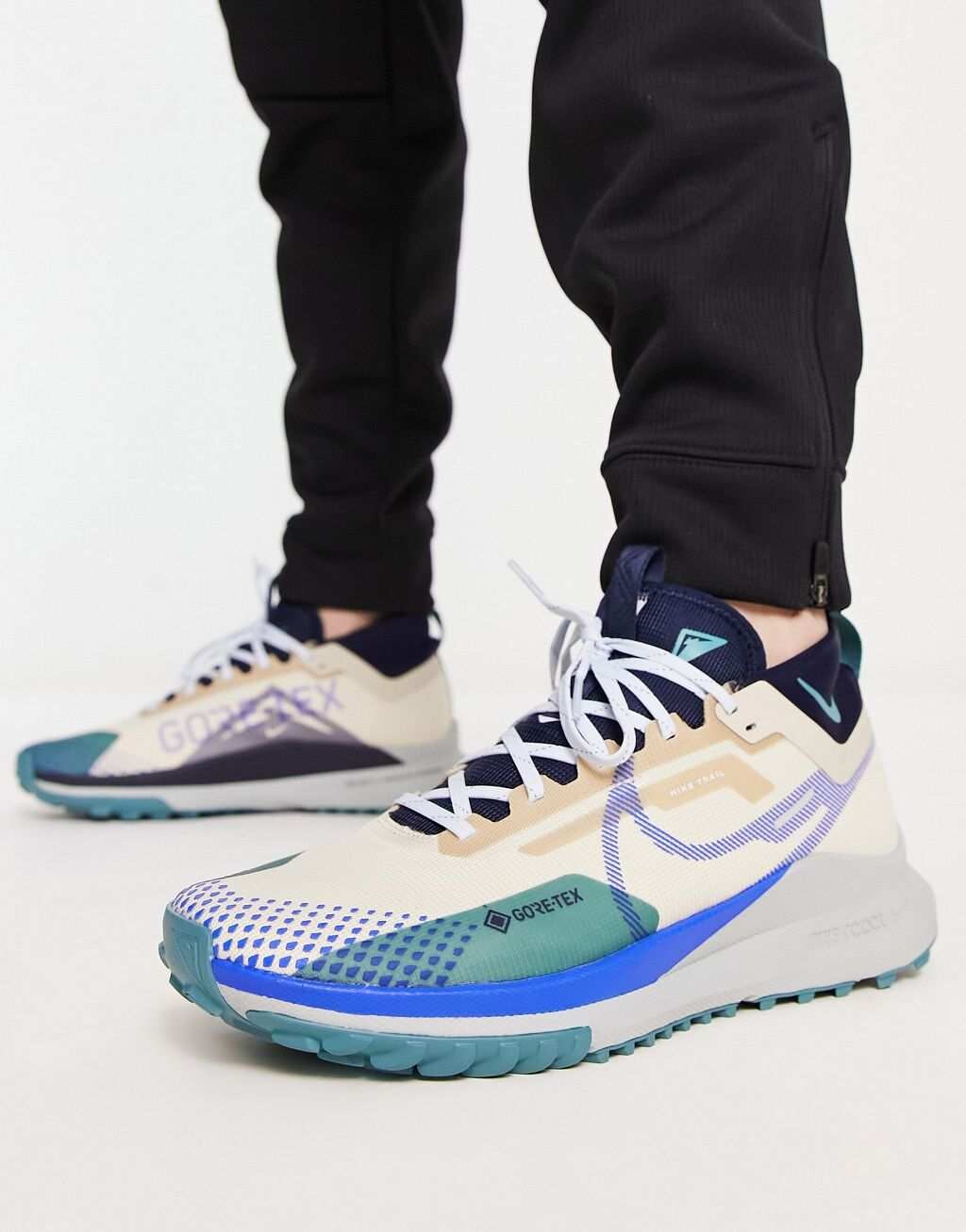 

Коричневые кроссовки Nike Running Trail React Pegasus 4 Goretex