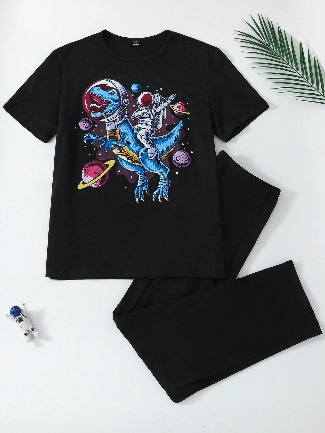 Мужской весенне-летний комплект домашней одежды с принтом «Астронавт и космическая планета», черный