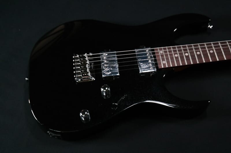 

Электрогитара Ibanez GRG121SPBKN GIO RG 6str Electric Guitar - Black Night 137