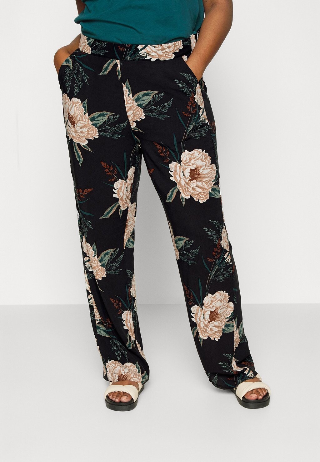 

Брюки Vero Moda Vmceasy Wide Pants, черный / камиль