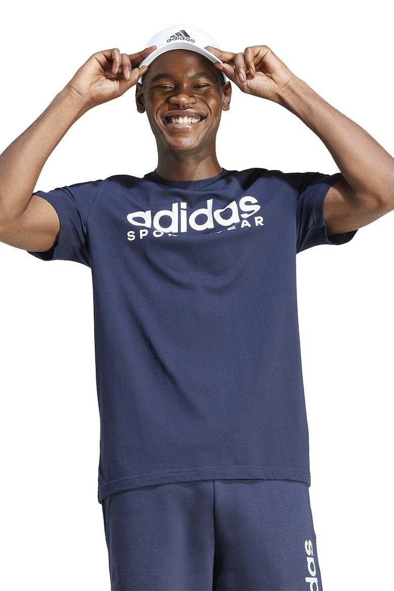 

Футболка с овальным вырезом и логотипом Adidas Sportswear, белый