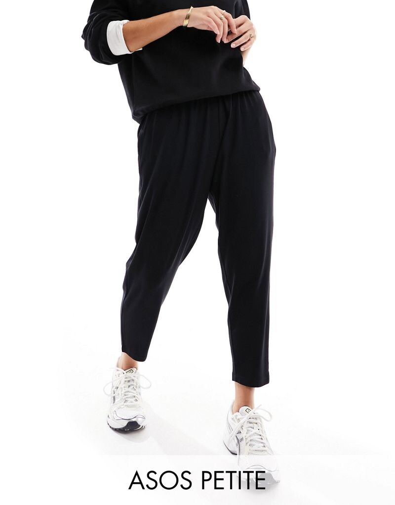

Черные трикотажные брюки ASOS DESIGN Petite Ultimate
