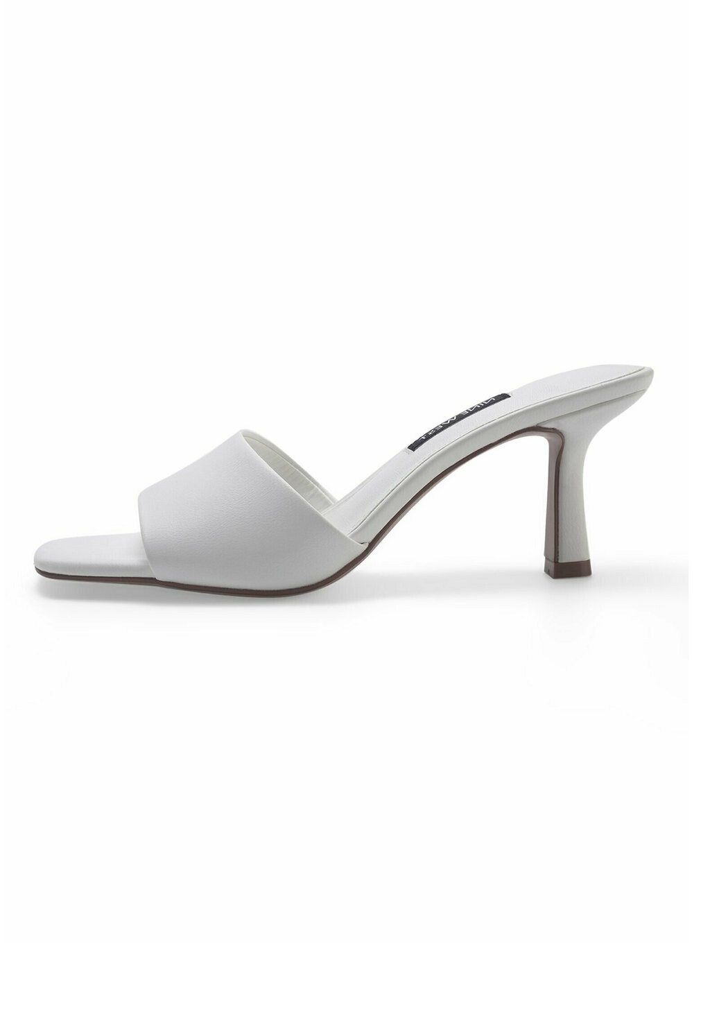 

Шлепанцы Nine West, белый