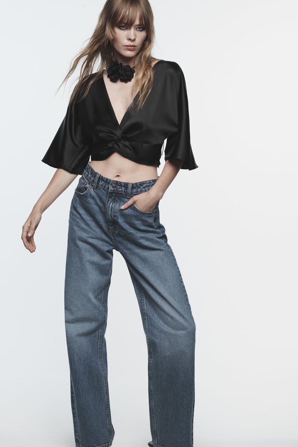 

Укороченный топ с узелом ZARA, черный