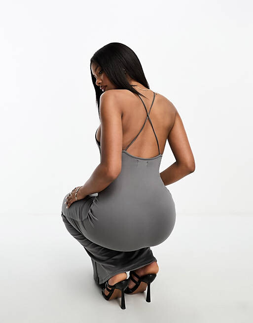 

Мягкое на ощупь темно-серое платье макси с бретелями ASOS DESIGN, Серый