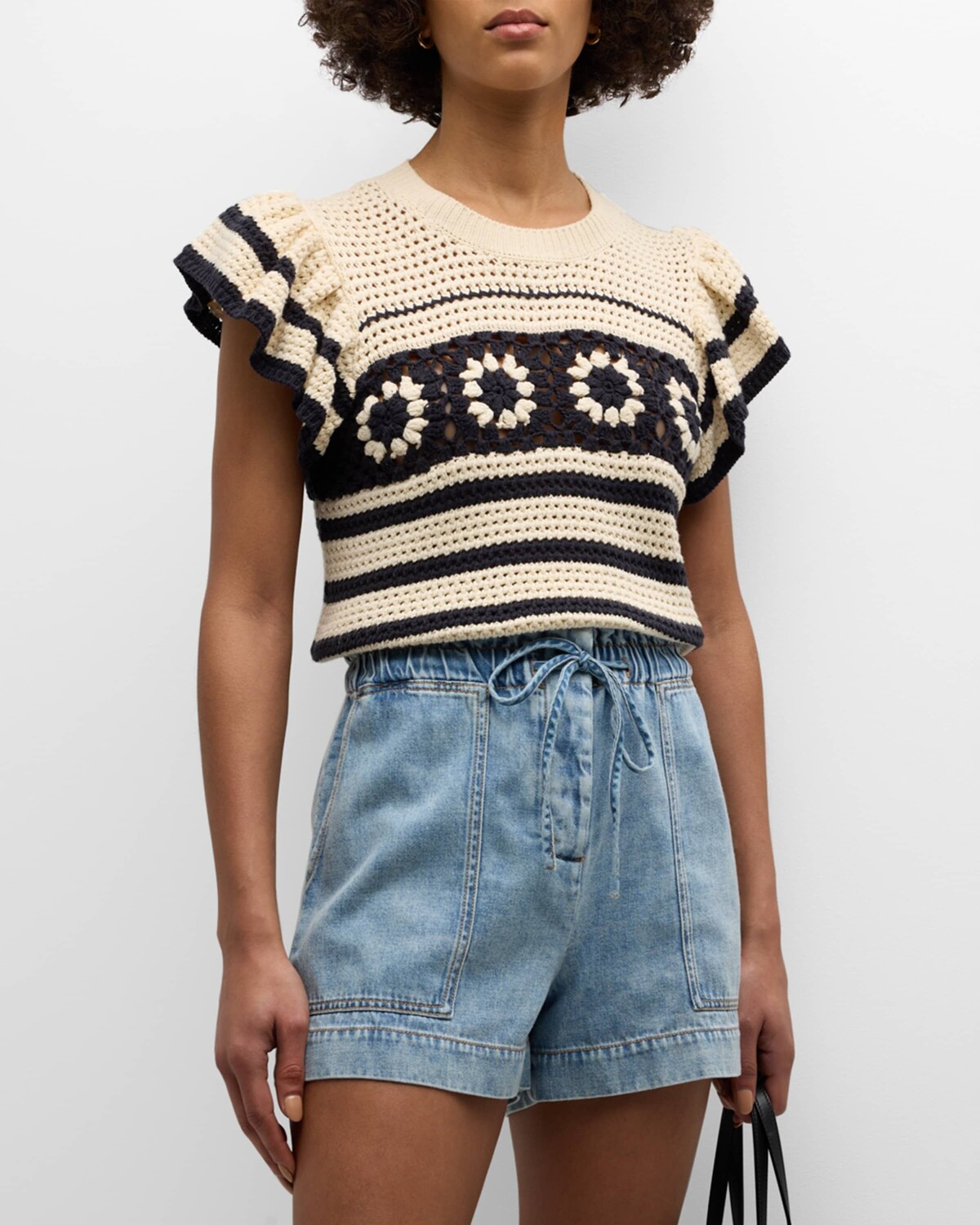 

Блузка Penelope с развевающимися рукавами, связанная крючком Rails, цвет Oat Crochet Stripe