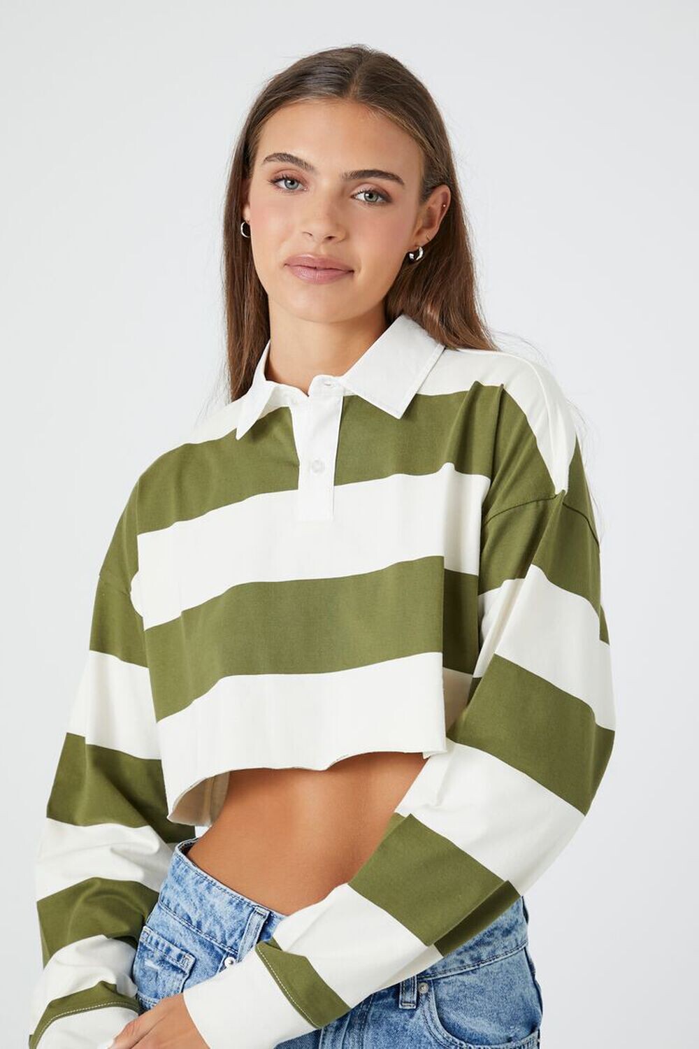 

Укороченная рубашка в стиле регби Forever 21, оливковый