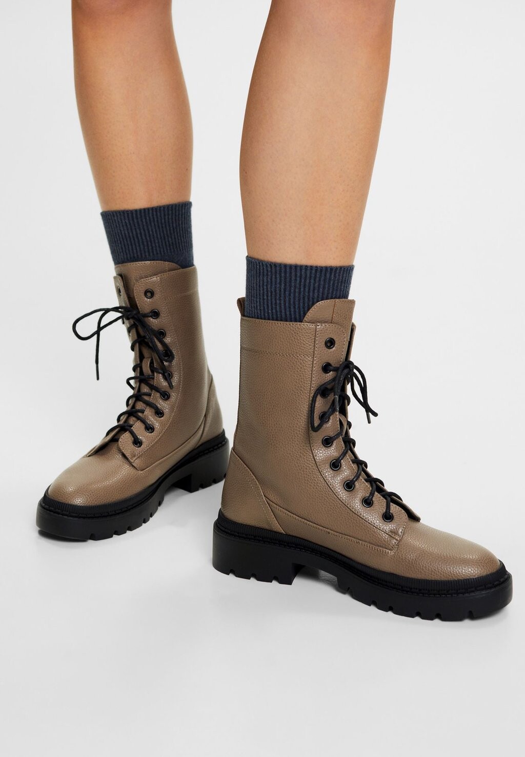 

Ботинки на платформе Esprit, цвет taupe