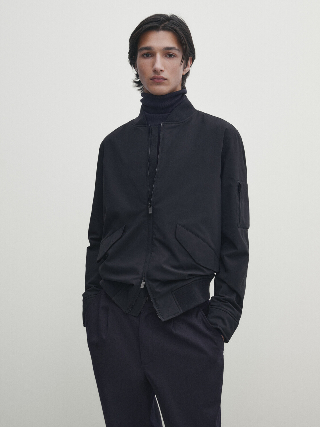 

Темно-синяя куртка-бомбер Massimo Dutti, темно-синий