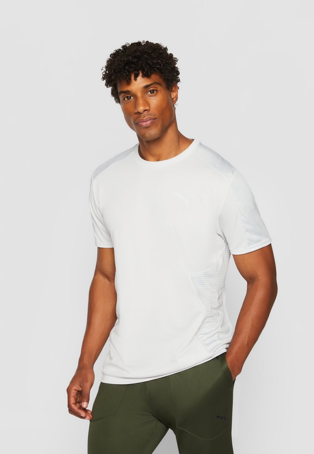 

Спортивная футболка CONCEPT HYPERWAVE TEE Puma, перьево-серый