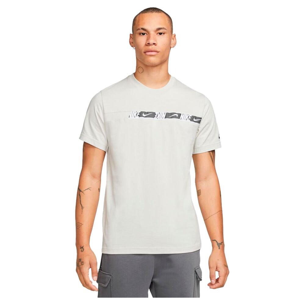 

Футболка Nike Sportswear Repeat, белый