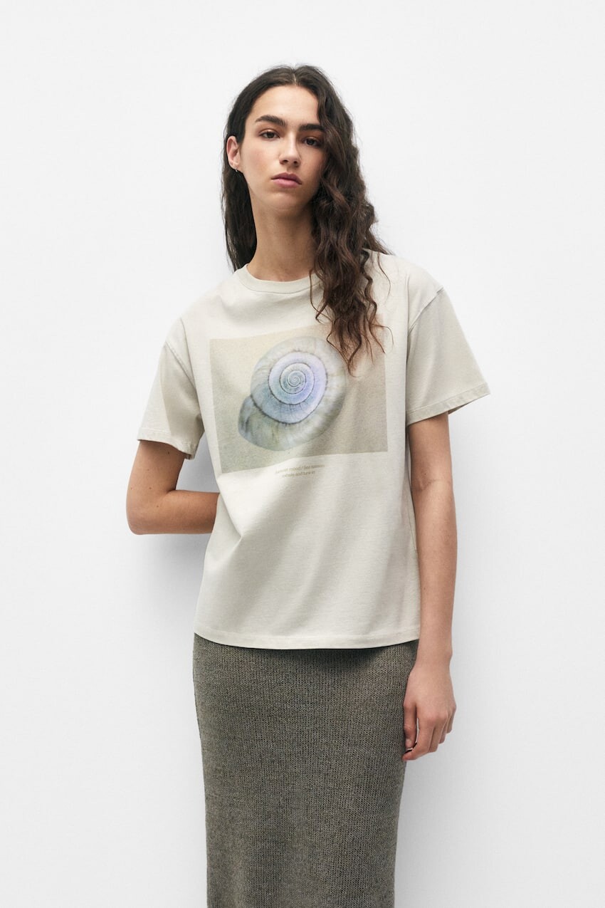 

Футболка с принтом Seashell Pull&Bear, песочный