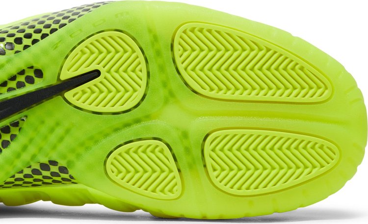 Nike foamposite clearance volt