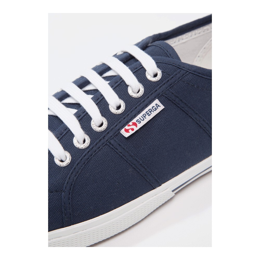 Difference between superga 2750 and 2950 best sale