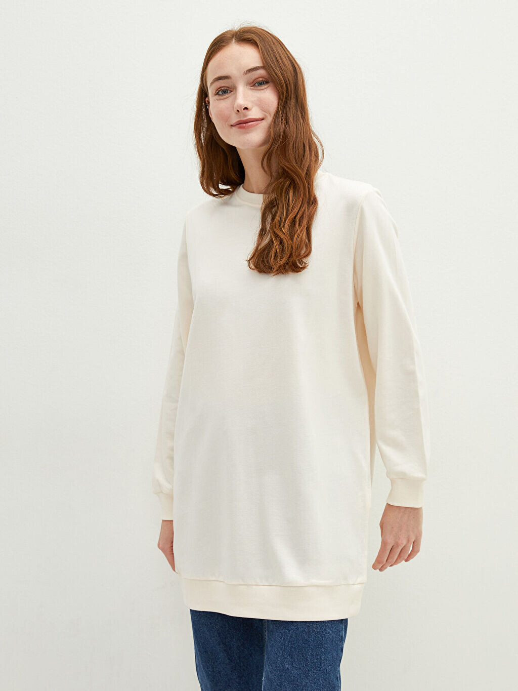 

Женская туника прямого кроя с круглым вырезом и длинными рукавами LCW Modest