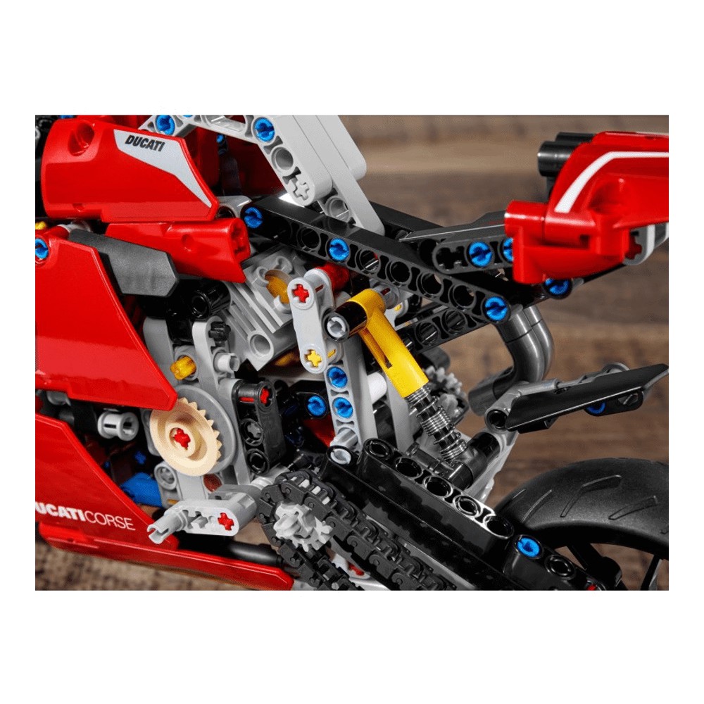 Заказать Конструктор LEGO Technic 42107 Мотоцикл Ducati Panigale V4 R –  цены, описание и характеристики в «CDEK.Shopping»