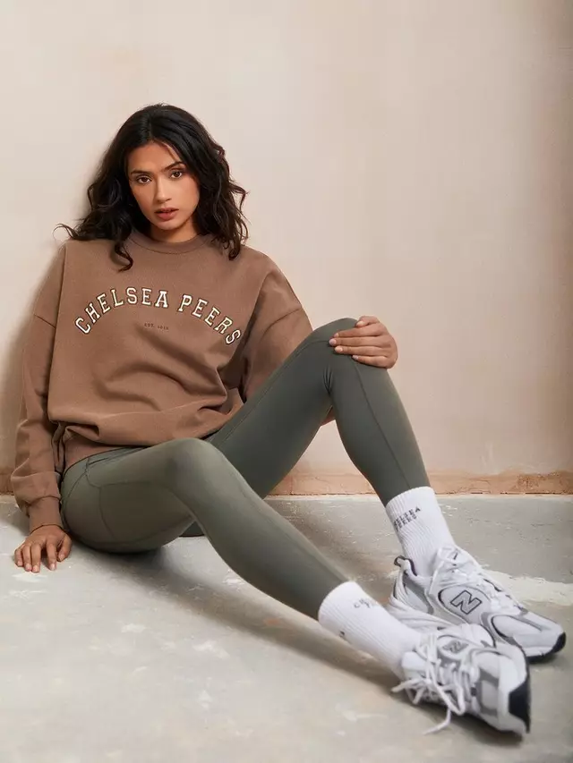 

Толстовка Chelsea Peers Embroidered Logo, коричневый