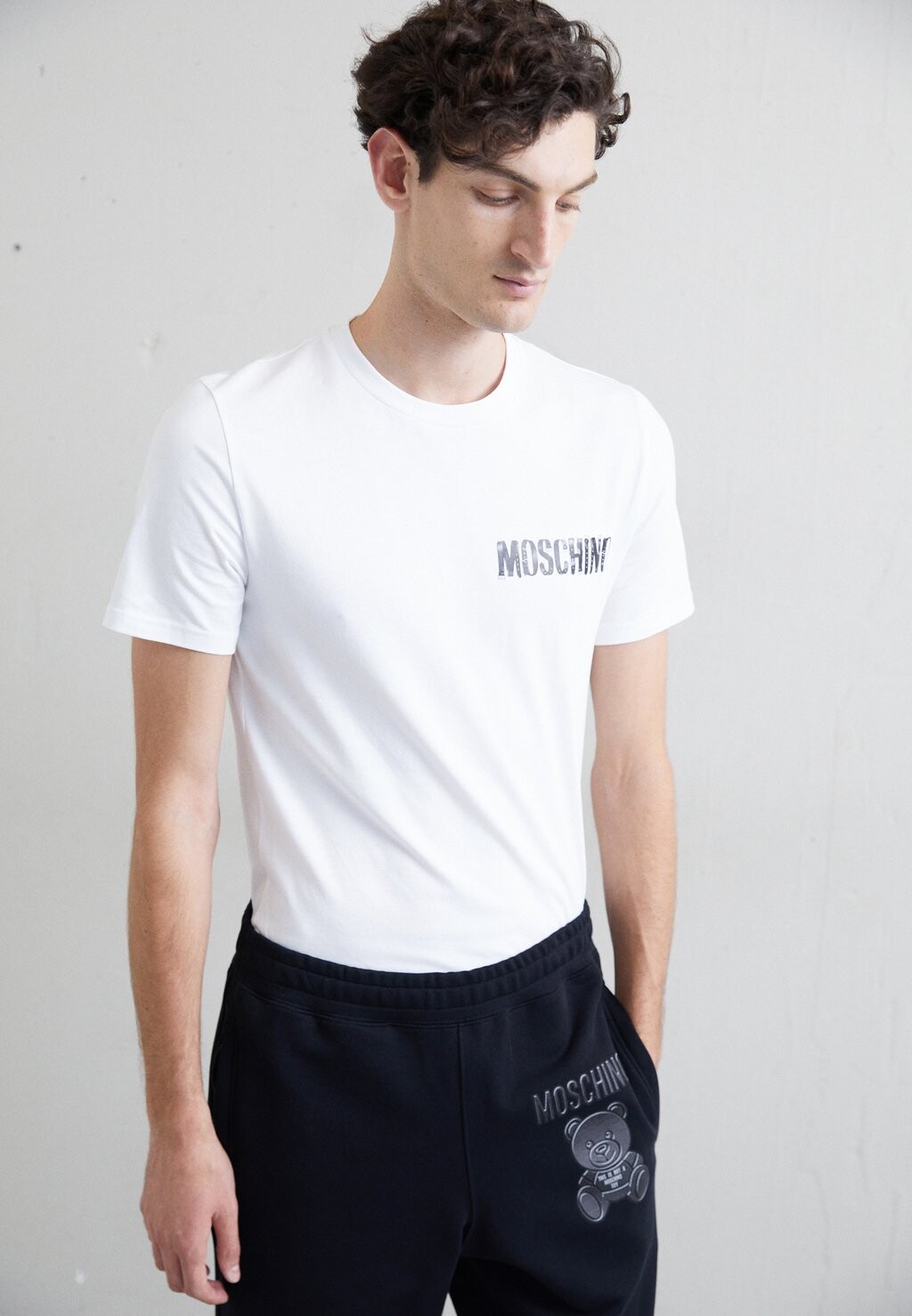 

Футболка с принтом MOSCHINO, фантазийно-белая, Белый