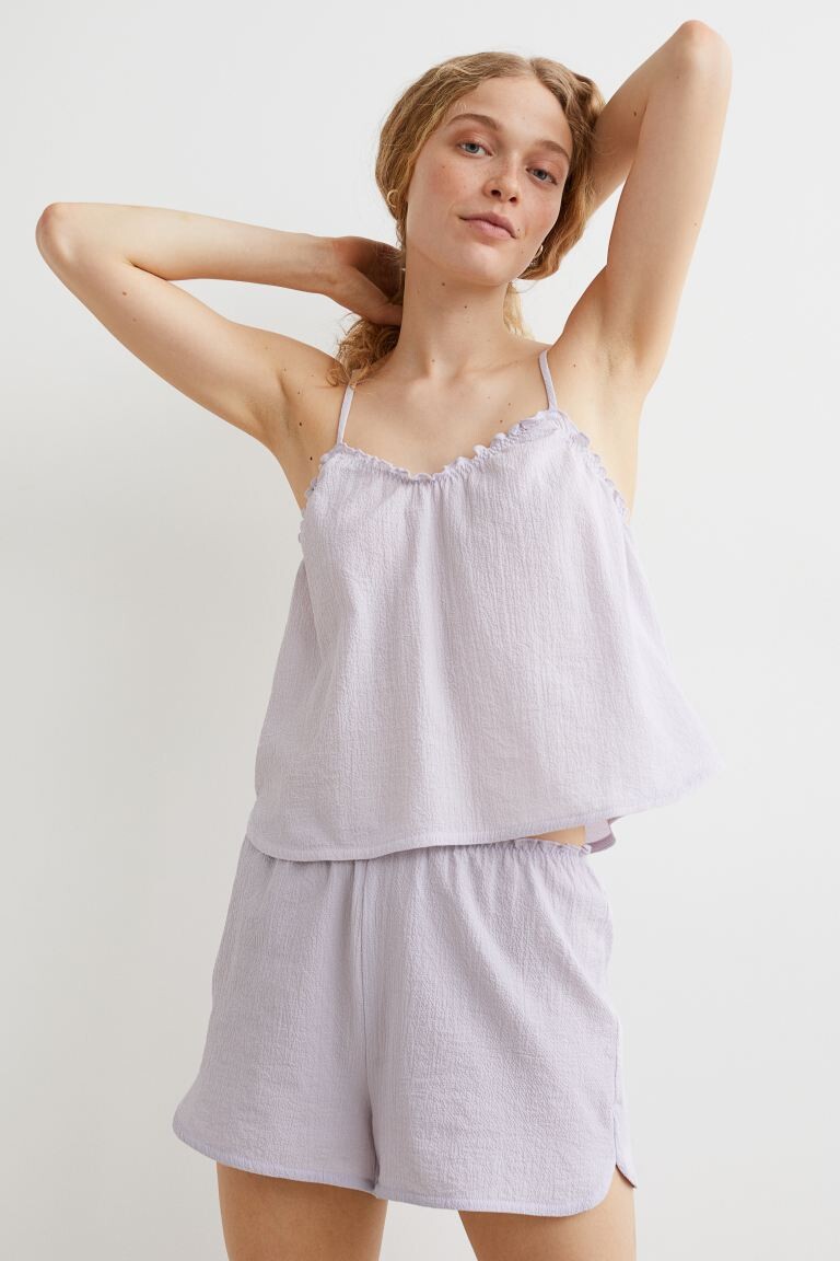 

Пижама с футболкой и шортами H&M, светло-фиолетовый