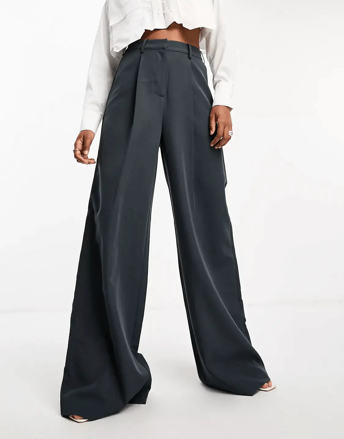 

Брюки Asos Design Tall Wide Leg Pleat Front, темно-серый