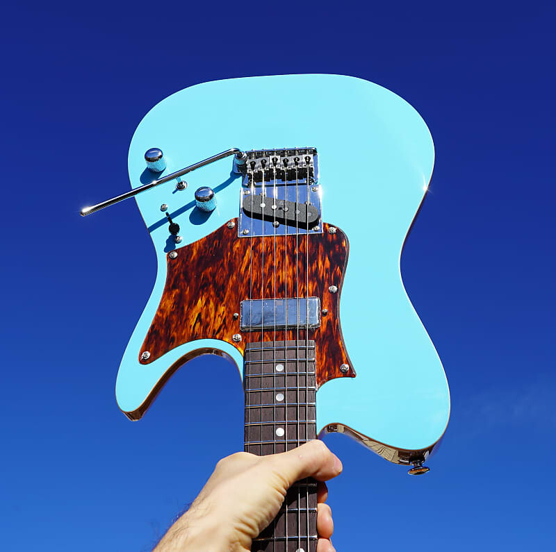 

6-струнная электрогитара Ibanez Signature TQMS1 CTB Tom Quayle с жестким футляром (2022) Signature TQMS1 CTB Tom Quayle 6-String Electric Guitar