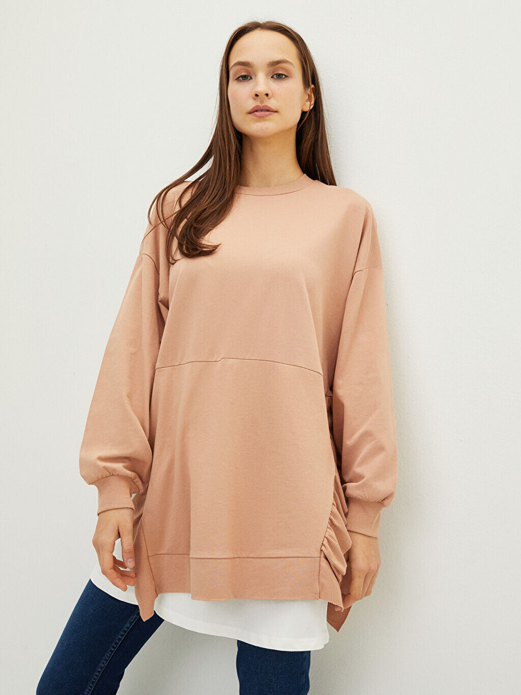 

Женская туника с круглым вырезом и оборками с длинным рукавом LCW Modest