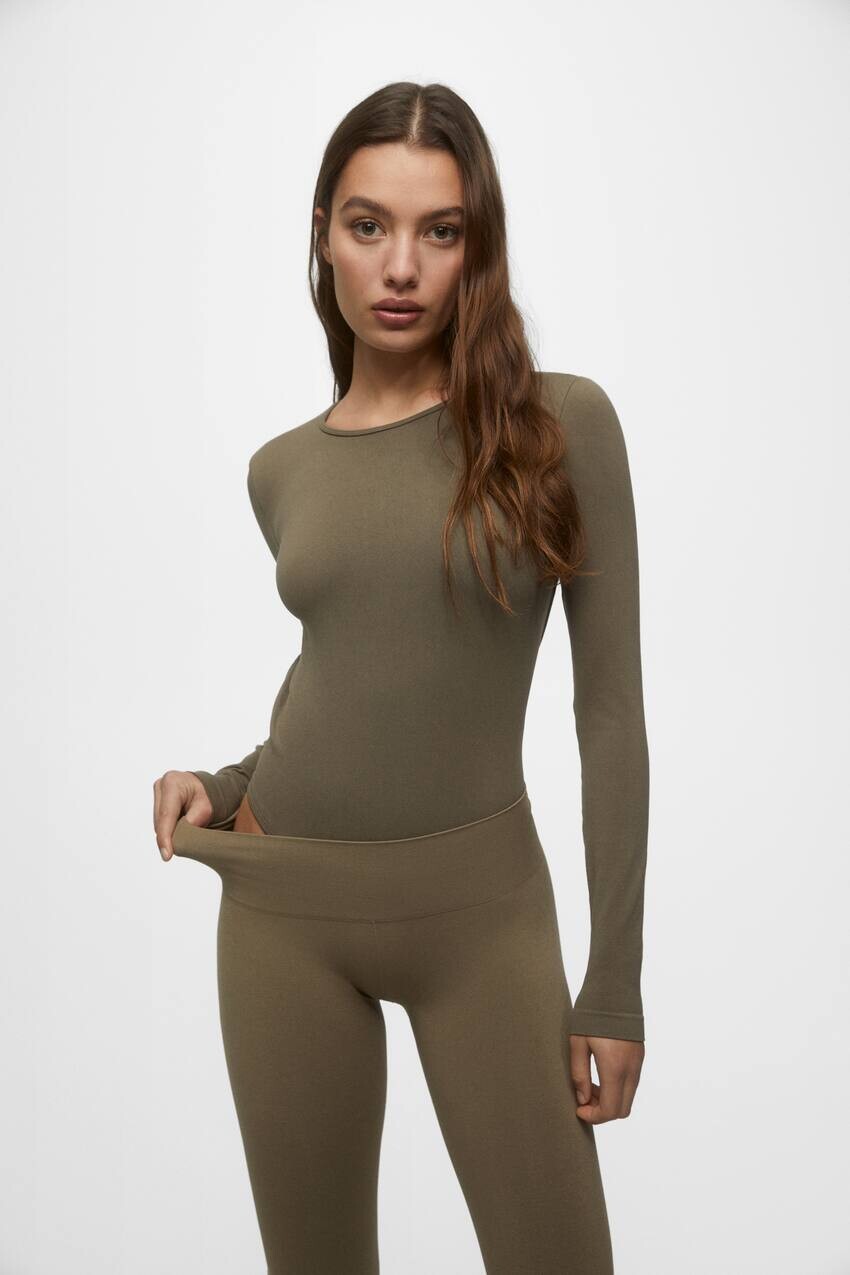 

Эластичный боди с длинными рукавами Pull&Bear, темная охра