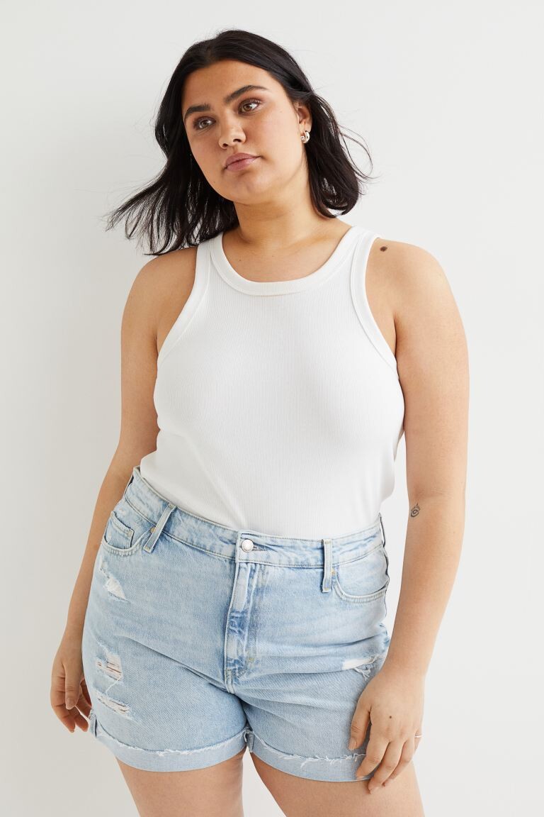 

Джинсовые шорты H&M+ Mom Comfort High, светло-голубой деним