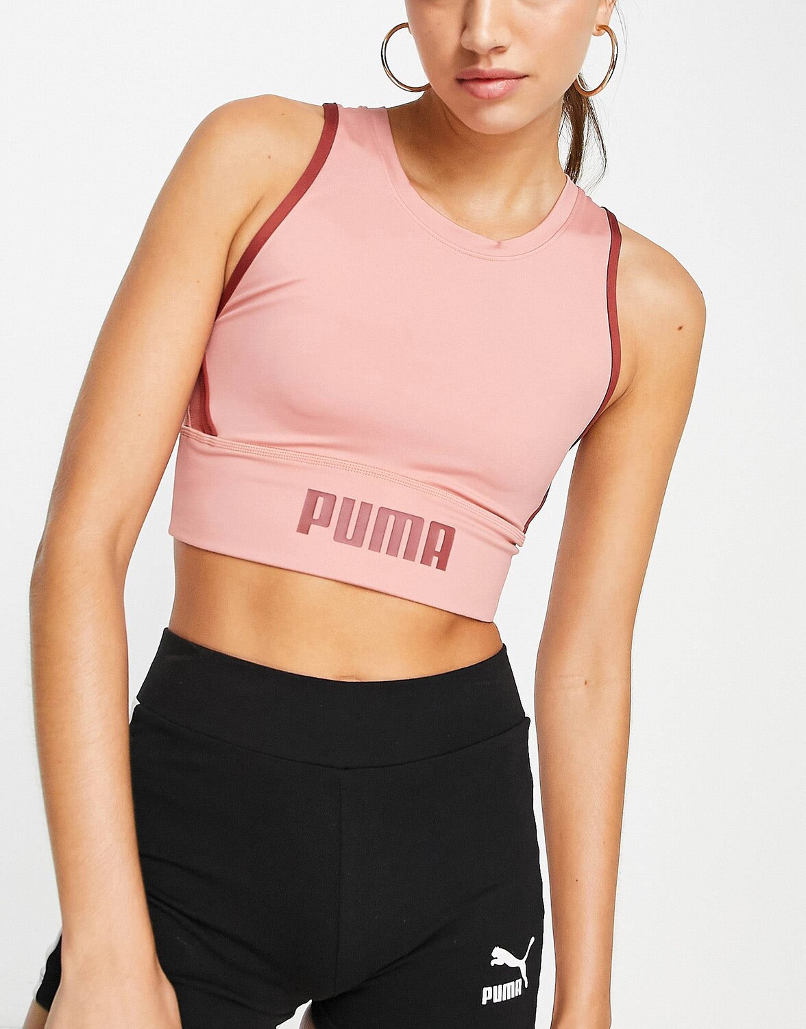 

Розовый укороченный топ Puma Training Eversculpt