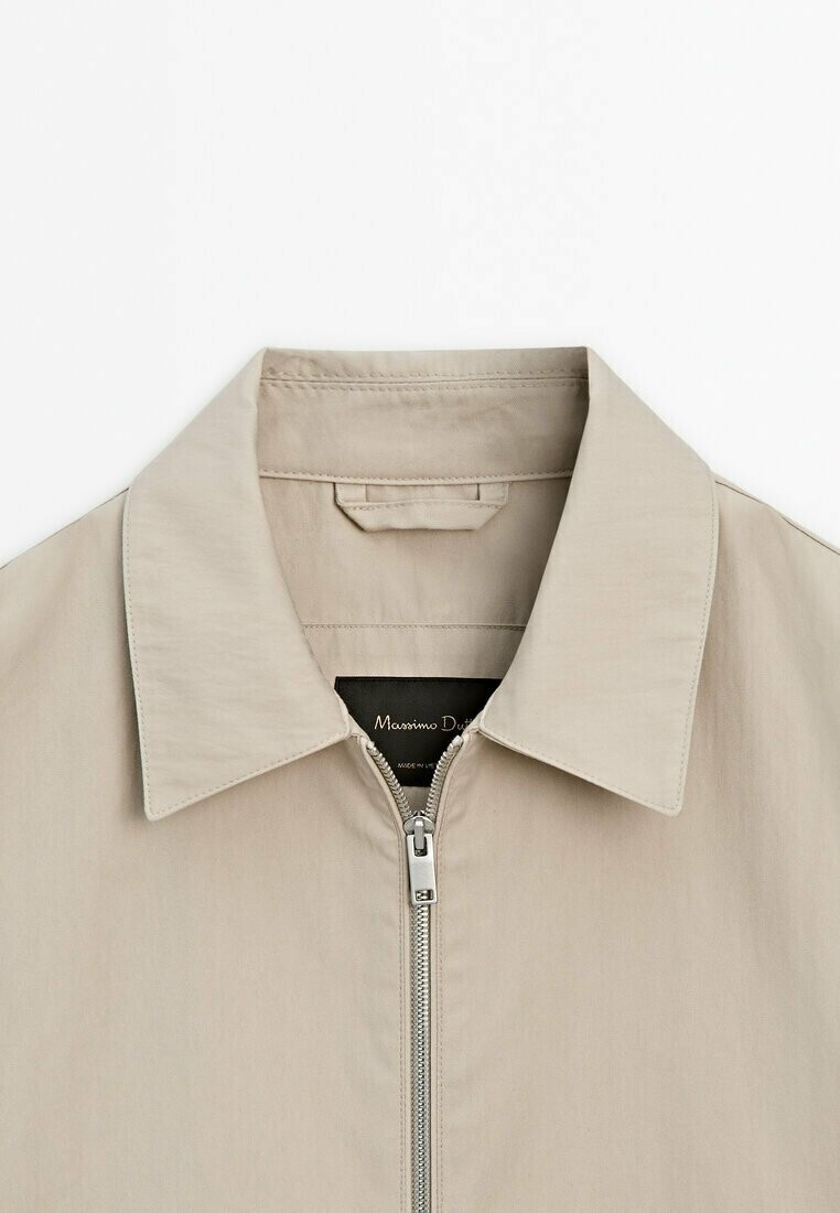 

Весенняя куртка Massimo Dutti, серый