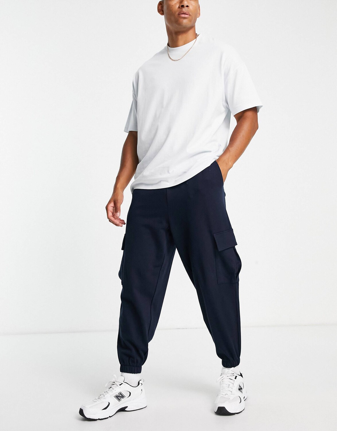 

Темно-синие джоггеры оверсайз-карго ASOS DESIGN