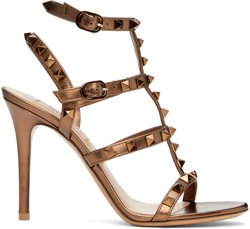 

Бронзовые босоножки Rockstud на каблуке Valentino Garavani