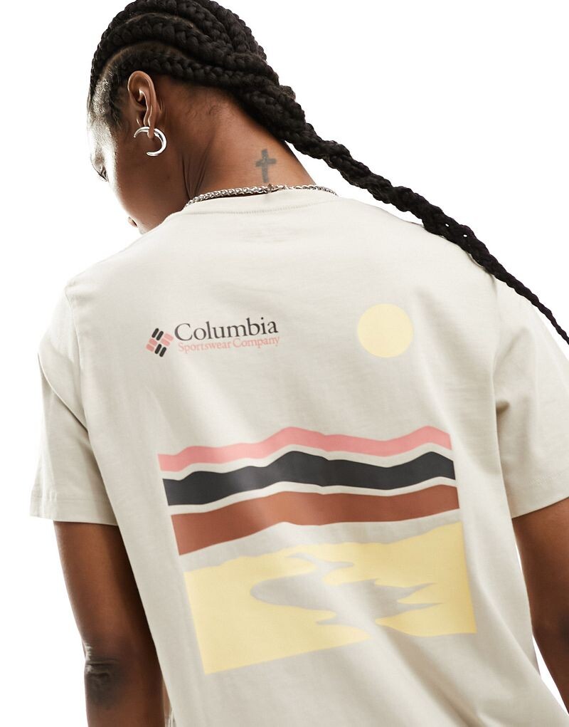 

Футболка с принтом на спине Columbia Alpine Way