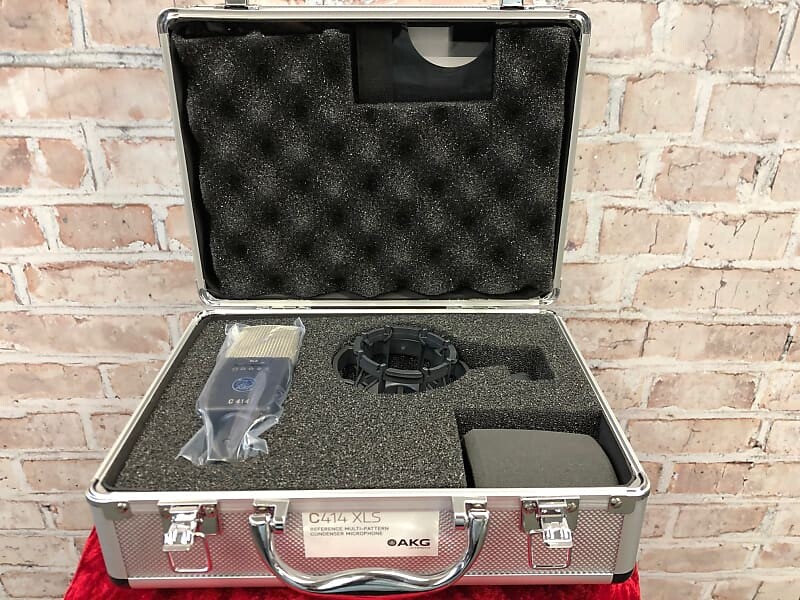 

Конденсаторный микрофон AKG C414 XLS Large Diaphragm Multipattern Condenser Microphone
