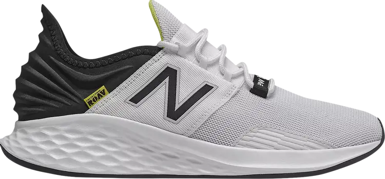 

Кроссовки New Balance Fresh Foam Roav 2E Wide 'White Black', белый