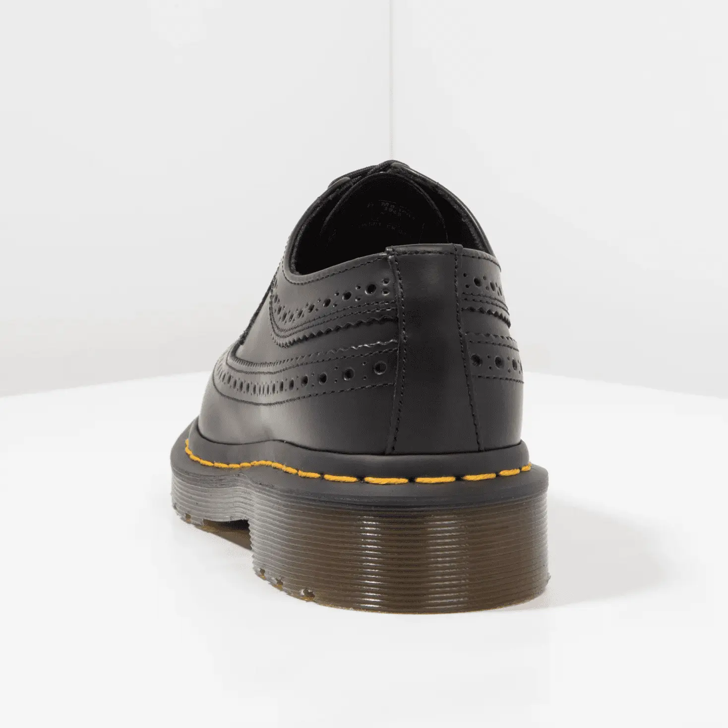 3989 best sale wingcap brogue